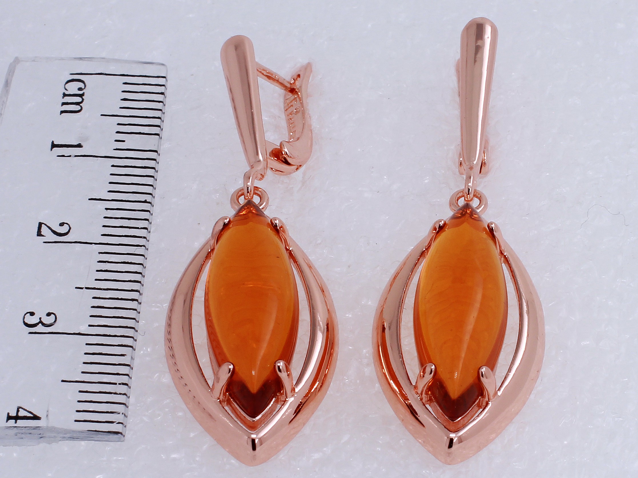 18e03200-FF2532-1-35